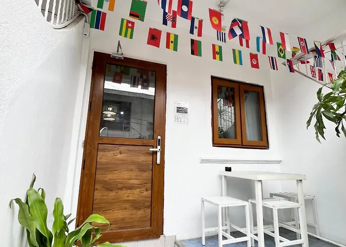 Homestay Nomads Mnl Backpackers - Near Airport Manila