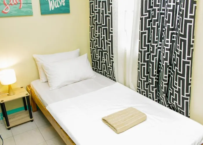 Homestay Nomads Mnl Backpackers - Near Airport