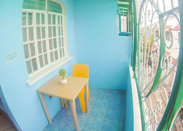 Homestay Nomads Mnl Backpackers - Near Airport