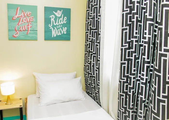Nomads Mnl Backpackers - Near Airport Manila
