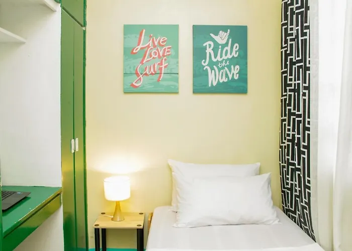 Nomads Mnl Backpackers - Near Airport